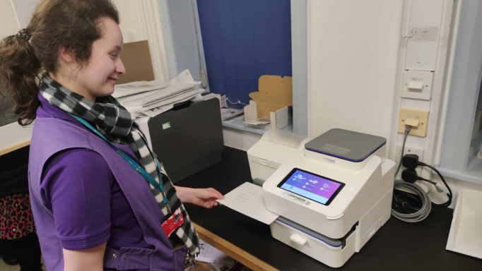 Postal-Franking machine
