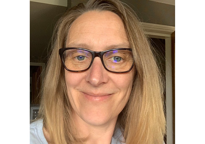 Profile photograph of Dr Elizabeth Hughes