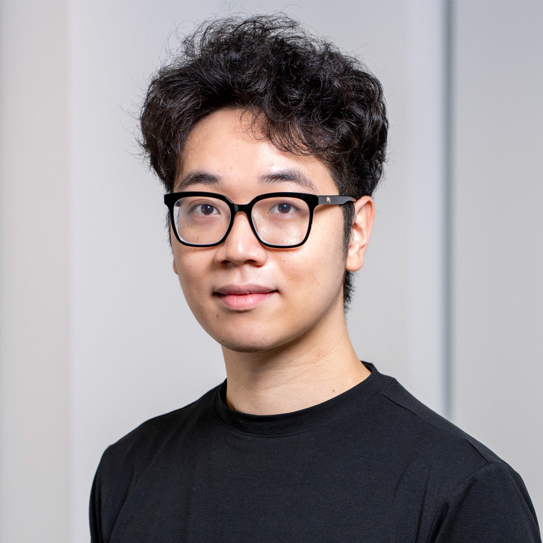 Head shot of Huy, a student studying at London campus