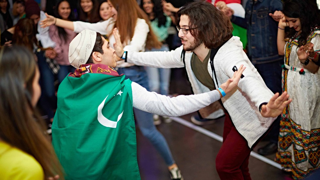 Dancing students 