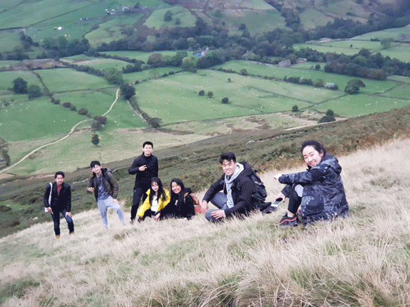 Richard and Indonesian students at Castle Hill