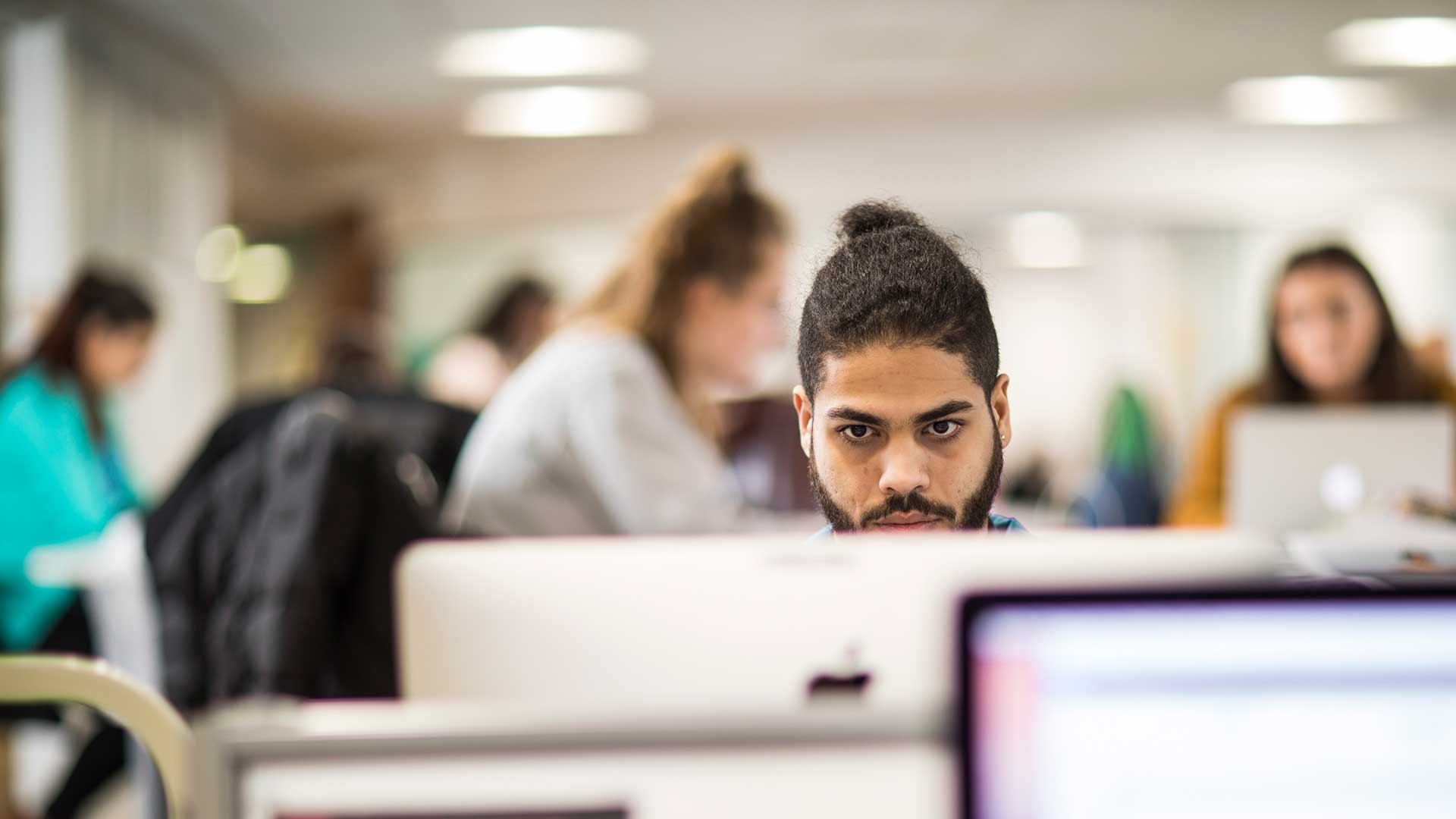 Applying to the University international page