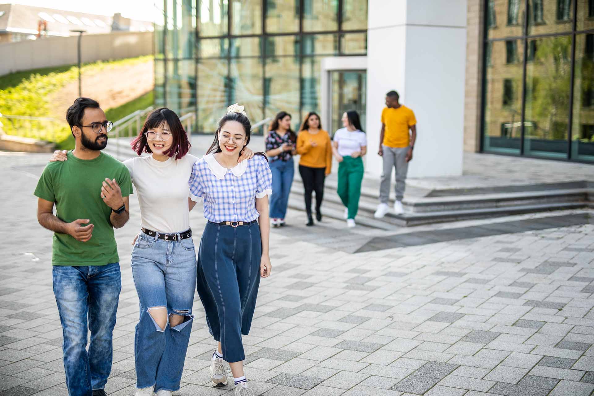 International students outside Barbara Hepworth