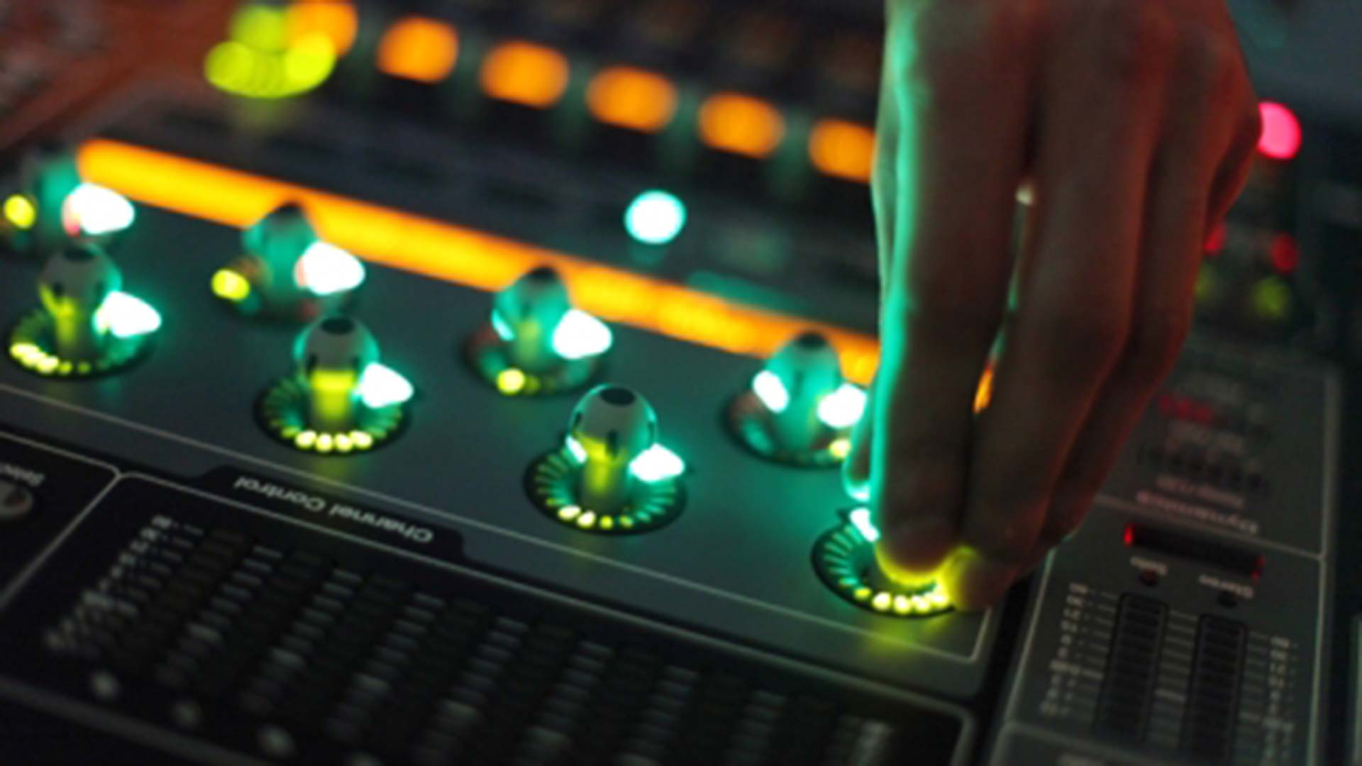 Mixing desk controls