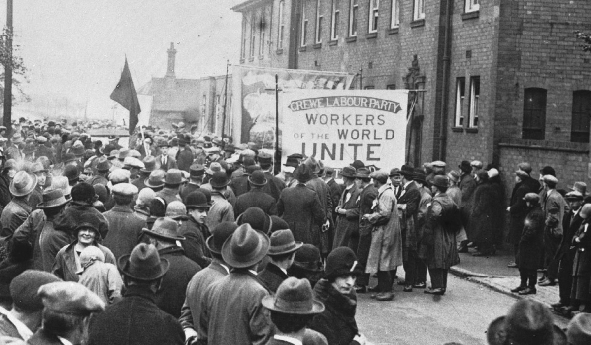 Workers protest in the general strike of 1926 