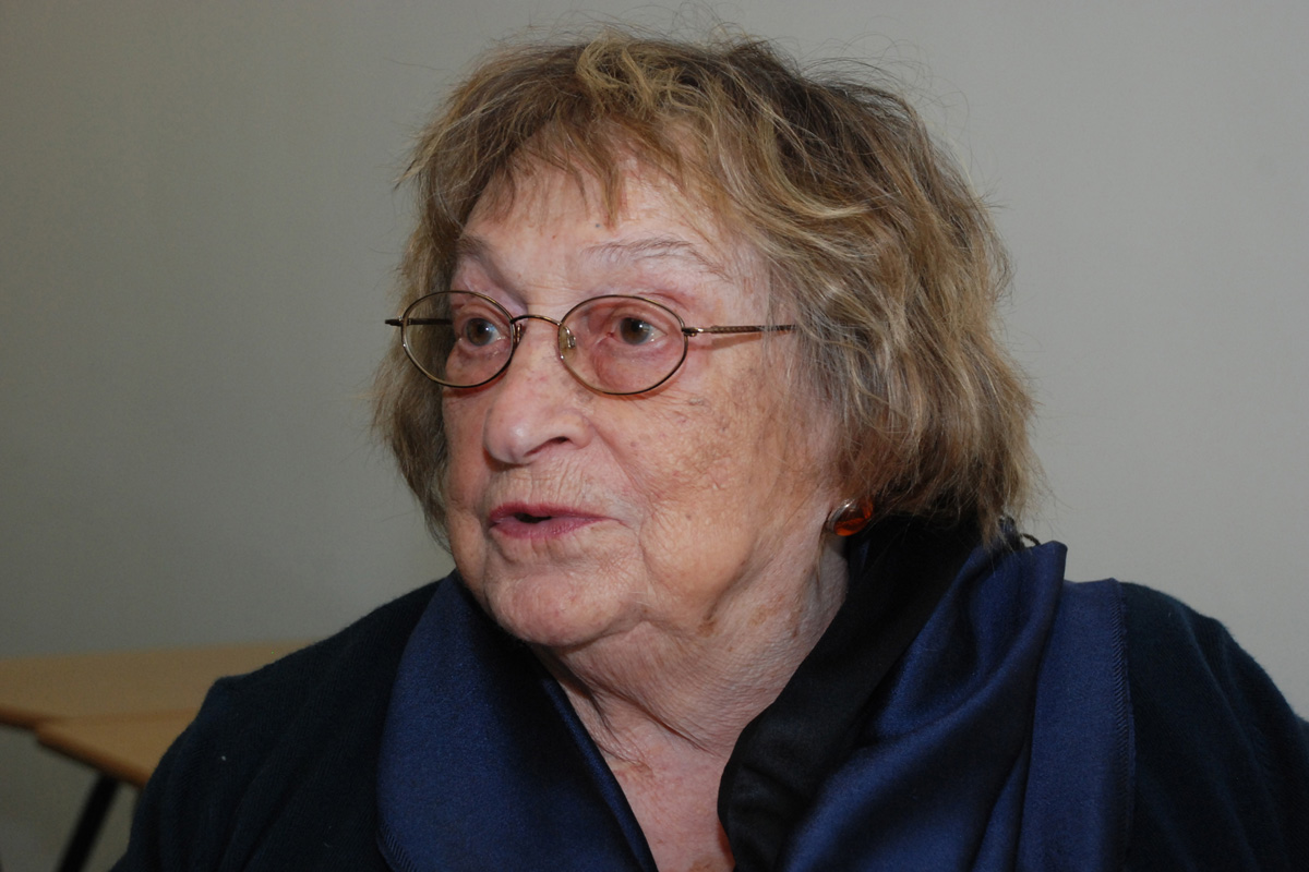 Holocaust survivor Iby Knill’s speaks at the University’s Holocaust Memorial Day Lecture in 2015