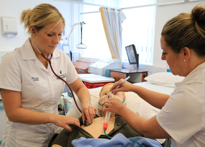 Huddersfield chosen to run new ‘blended learning’ nursing course