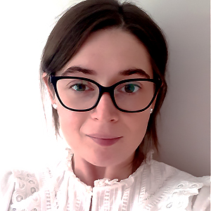 Dr Kat Simpson head and shoulder profile photo