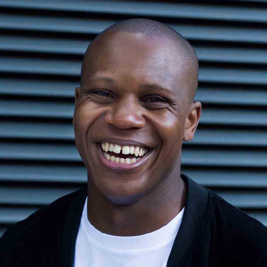 A photo of journalist Daniel Henry