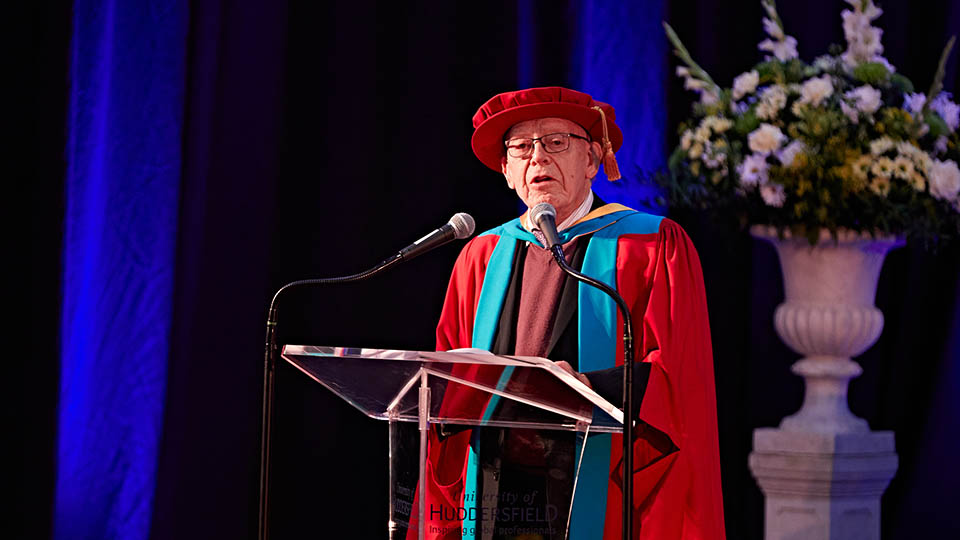 Richard Steinitz speaks at graduation