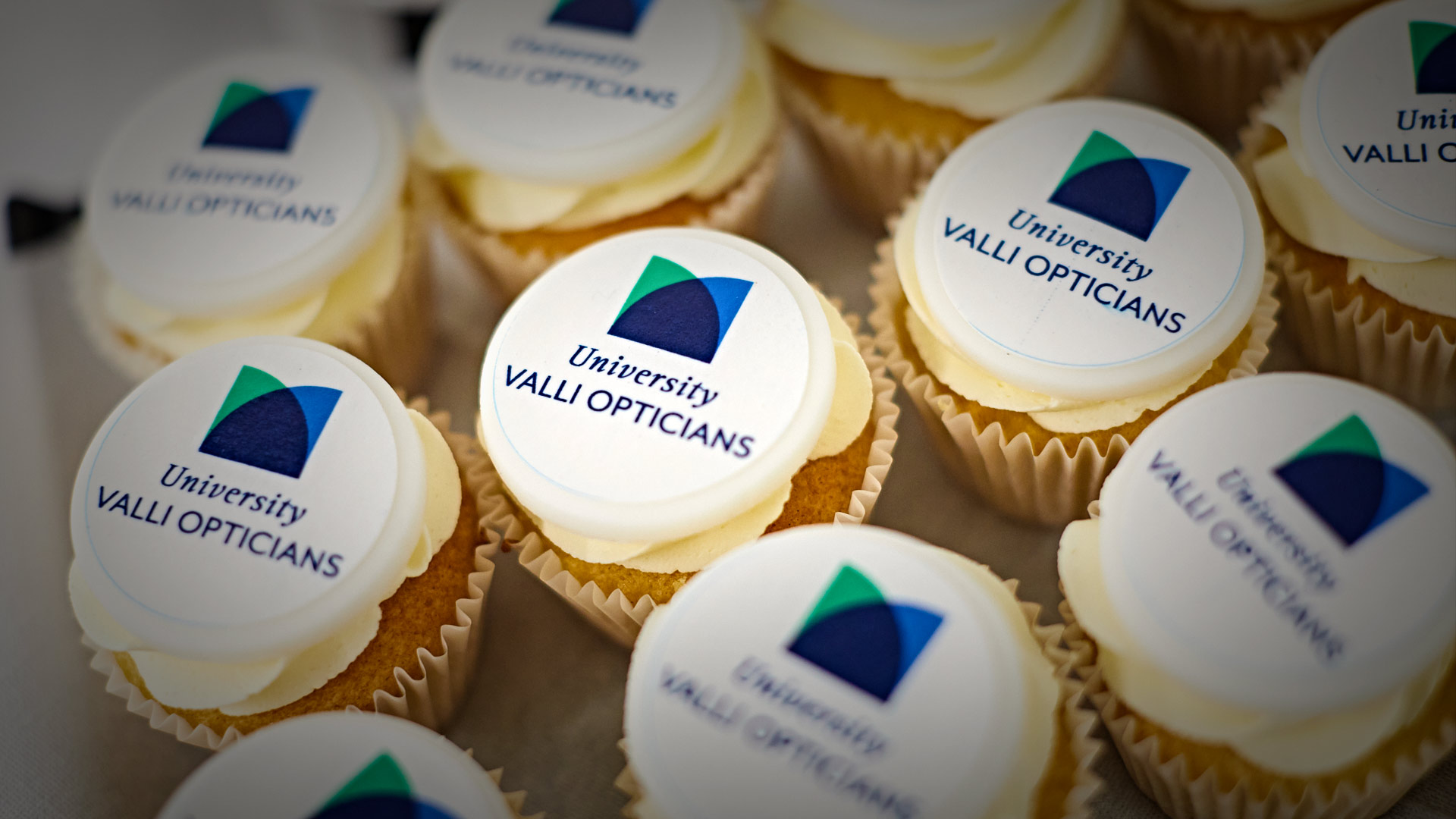 Cupcakes with the University Valli Opticians logo