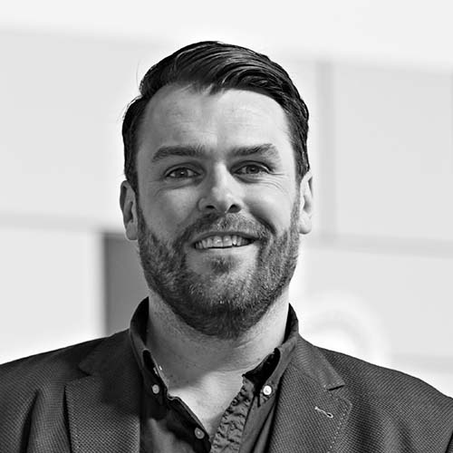 Dr John Synnott