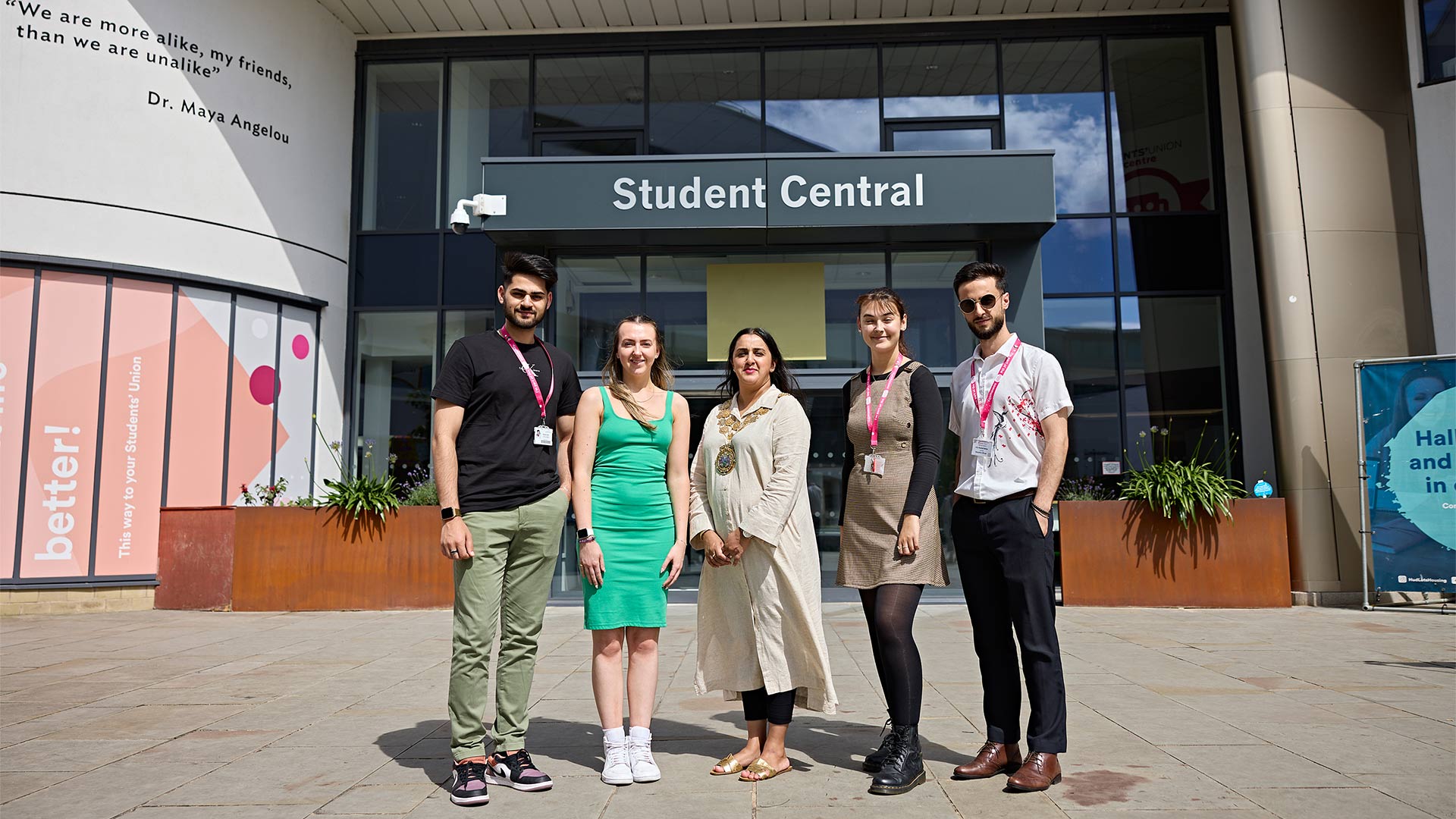 Mayor of Kirklees Nosheen Dad with the Students' Union executive team