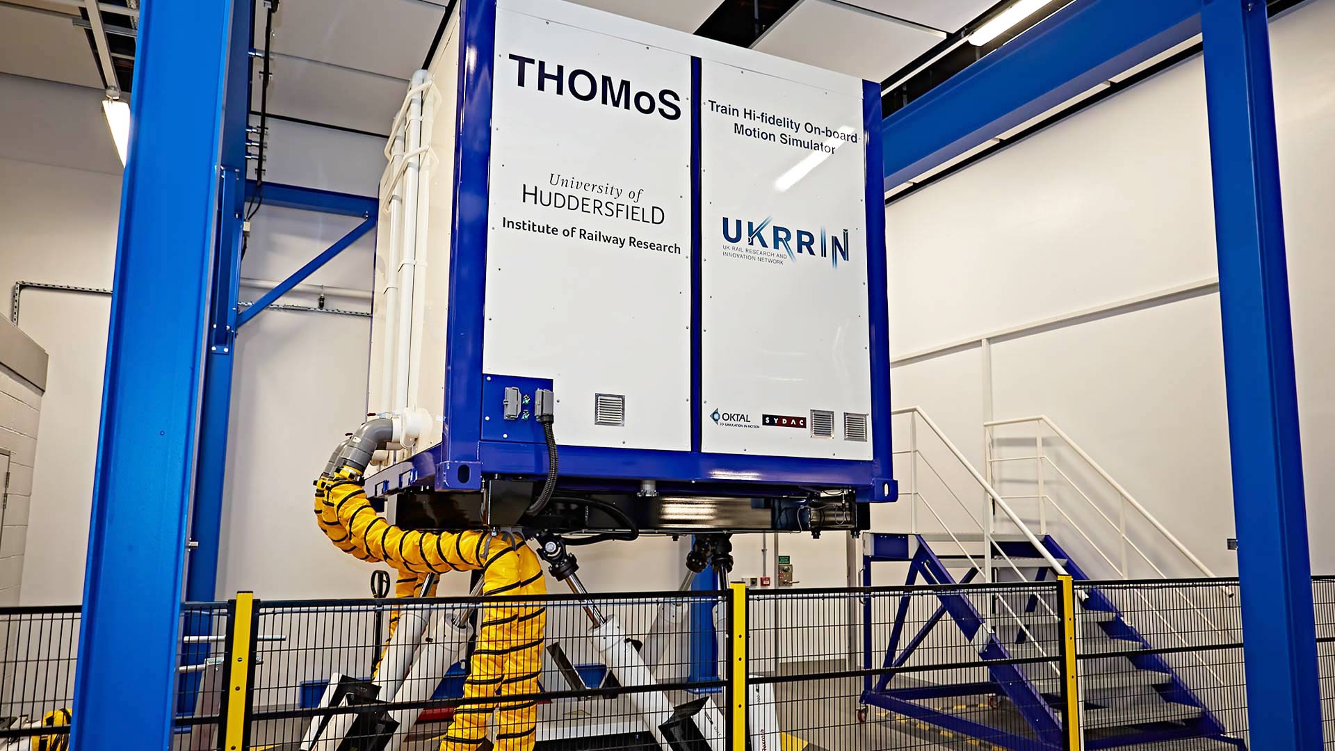 Testing equipment in the Institute of Railway Research