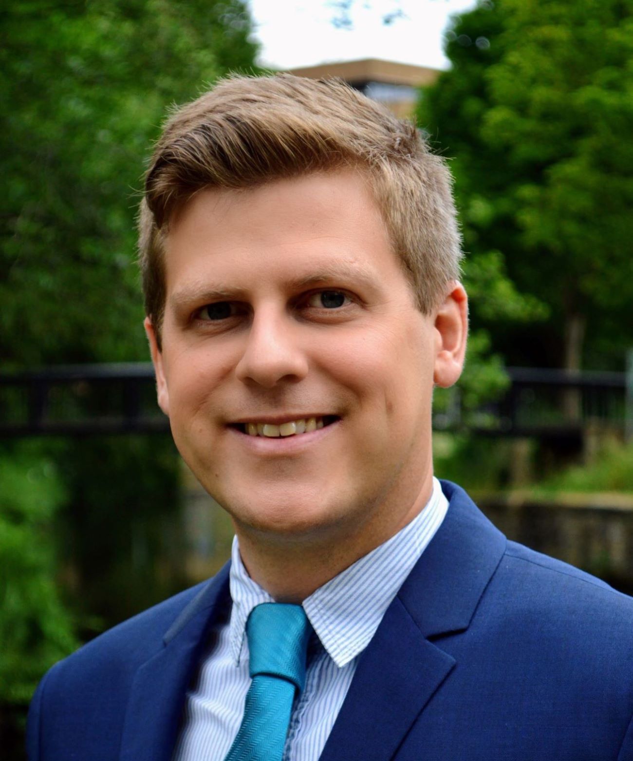 Portrait of Andy Thompson