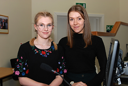 Emma Hartshorne (left) and Chloe Humphrey